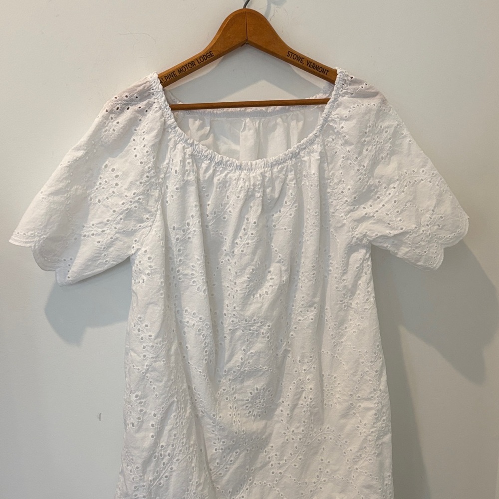 Eyelet Dress, cotton, white, plain back, short sleeves, made in Italy, size M?